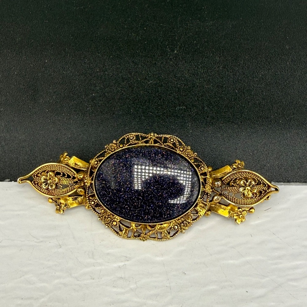 Vintage Estate Brooch Gold Tone Filigree Polished Stone Floral Pin